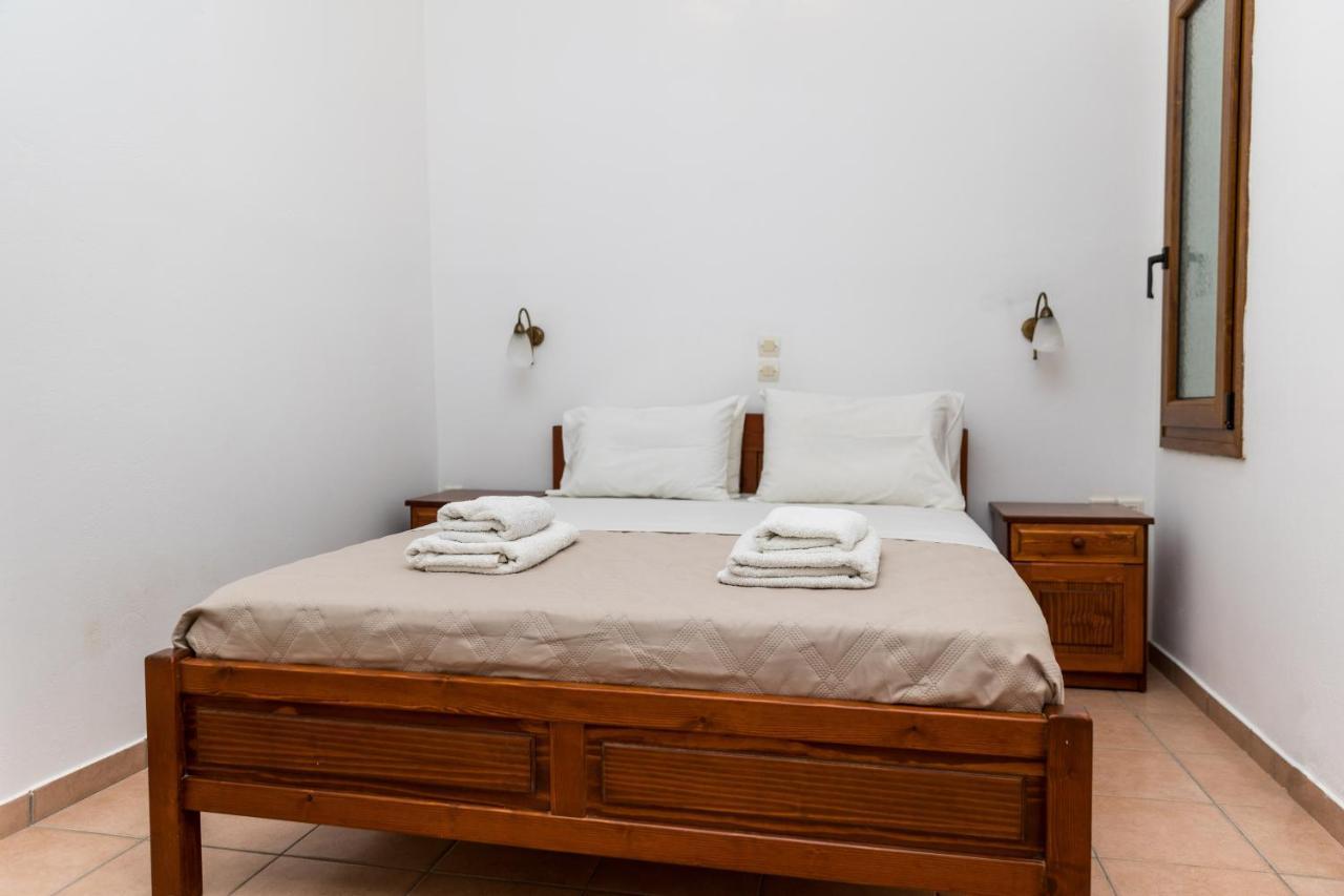Aqua Naxos Apartments & Suites Ájos Prokópios Eksteriør bilde