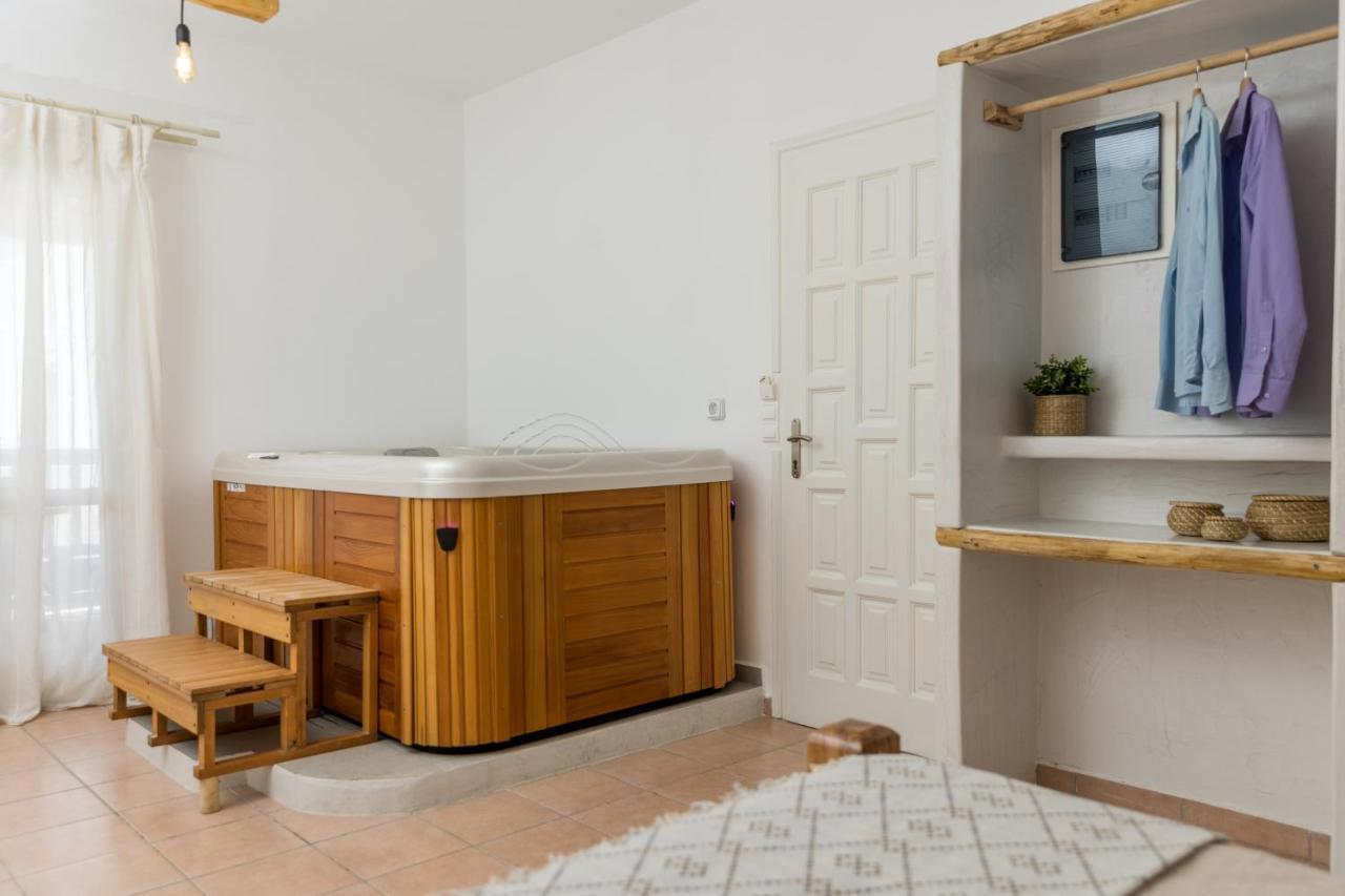 Aqua Naxos Apartments & Suites Ájos Prokópios Eksteriør bilde