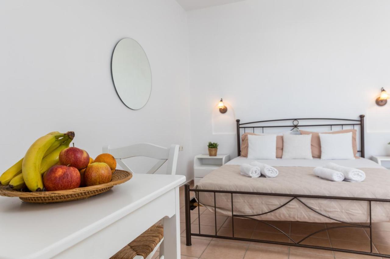 Aqua Naxos Apartments & Suites Ájos Prokópios Eksteriør bilde